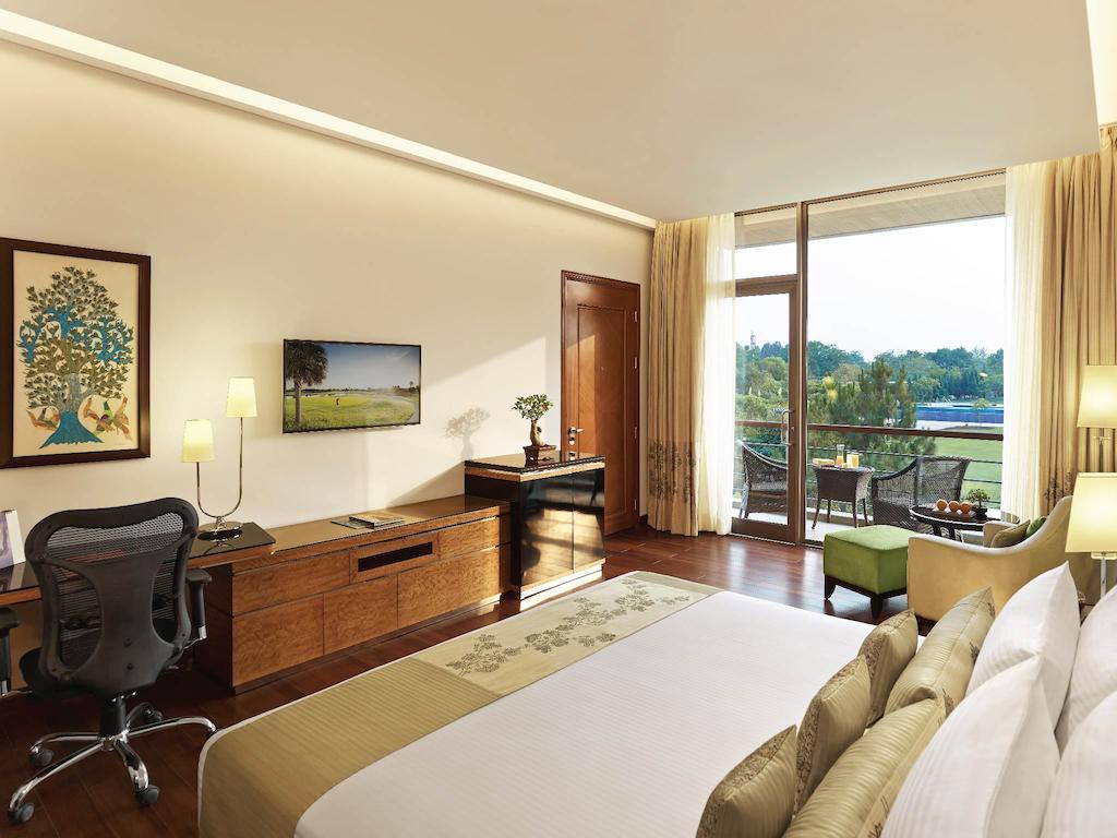The Gateway Resort Damdama Lake Gurgaon Eksteriør billede